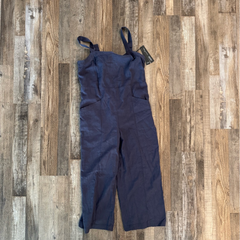Women's Nicole Miller Romper. Navy Blue. New with tags. Size 10